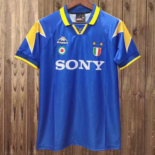 Juventus 1995/97 Away Retro Football Jersey